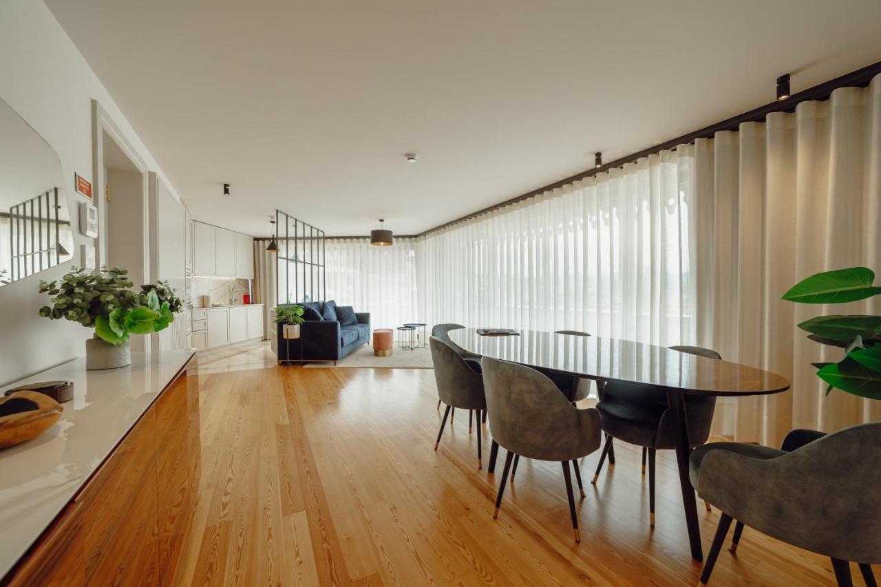 Downtown Penthouse With River View By Vacationy ポルト エクステリア 写真