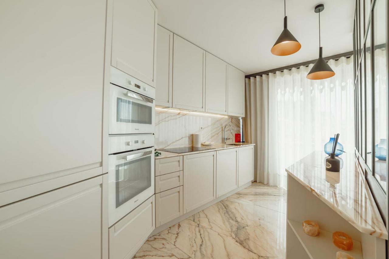 Downtown Penthouse With River View By Vacationy ポルト エクステリア 写真